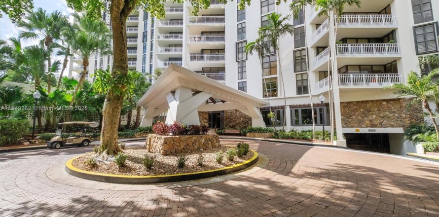Condominio en Miami, Florida, 2 dormitorios  № 1851986