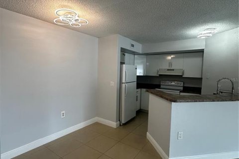 Copropriété à vendre à Sunrise, Floride: 1 chambre, 69.03 m2 № 1788995 - photo 4