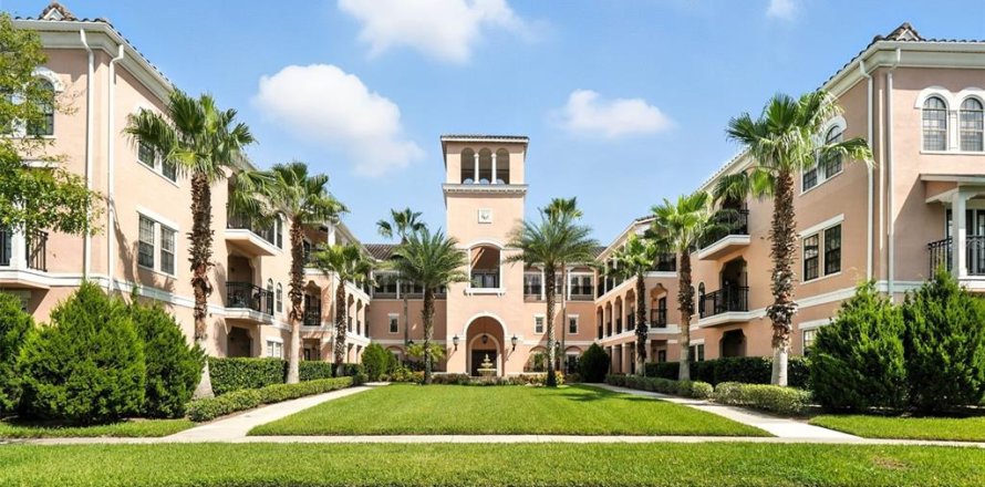 Condo in Celebration, Florida, 2 bedrooms № 1866047
