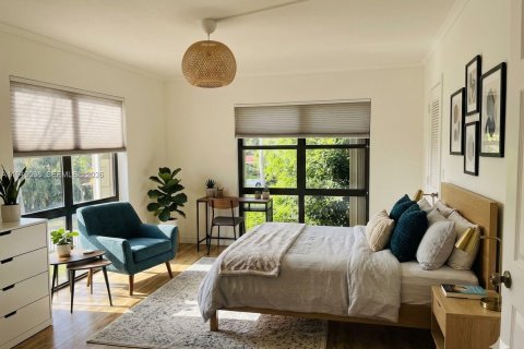 Condominio en alquiler en Miami, Florida, 2 dormitorios, 91.97 m2 № 2153011 - foto 3
