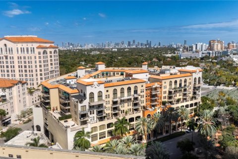 Condo in Coral Gables, Florida, 2 bedrooms  № 1868696 - photo 4