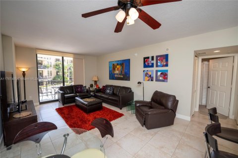 Condo in Coral Gables, Florida, 2 bedrooms  № 1868696 - photo 5