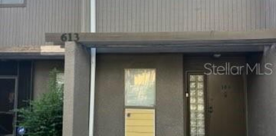 Condominio en Gainesville, Florida, 2 dormitorios  № 1873206