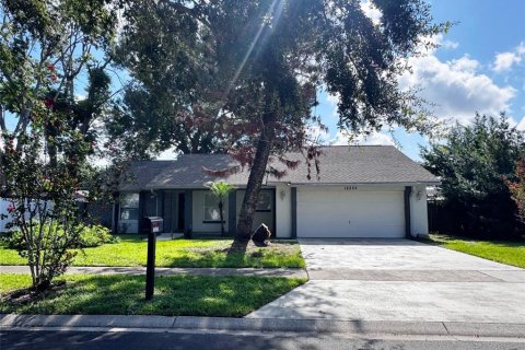 House in Orlando, Florida 3 bedrooms, 133.87 sq.m. № 2299442
