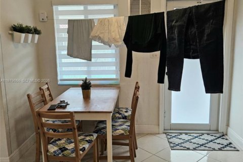 Снять в аренду кондоминиум в Майами-Бич, Флорида 1 спальня, 54.16м2, № 2046451 - фото 8