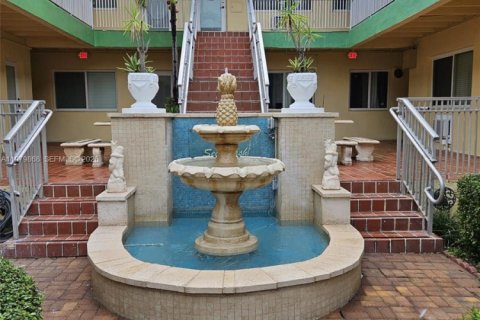 Снять в аренду кондоминиум в Майами-Бич, Флорида 1 спальня, 54.16м2, № 2046451 - фото 23