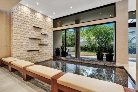 Condo in Aventura, Florida, 3 bedrooms  № 1971866 - photo 12