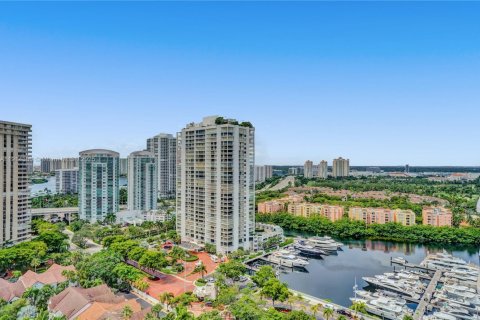 Condo in Aventura, Florida, 3 bedrooms  № 1971866 - photo 8