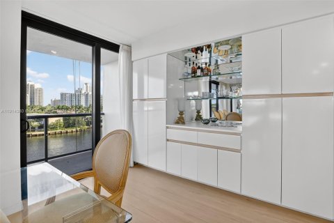 Copropriété à vendre à Aventura, Floride: 3 chambres, 219.25 m2 № 1971866 - photo 25