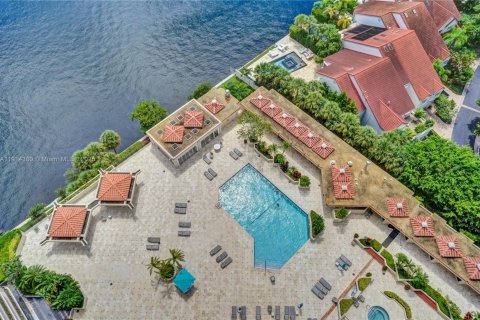 Condo in Aventura, Florida, 3 bedrooms  № 1971866 - photo 6