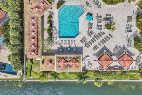 Condo in Aventura, Florida, 3 bedrooms  № 1971866 - photo 5