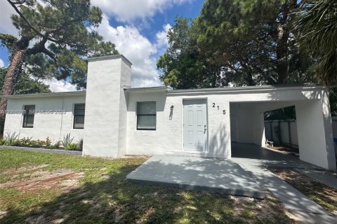 Villa ou maison à Fort Lauderdale, Floride 3 chambres, 113.25 m2 № 2168885