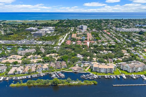 Villa ou maison à Juno Beach, Floride 3 chambres, 244.89 m2 № 2356927