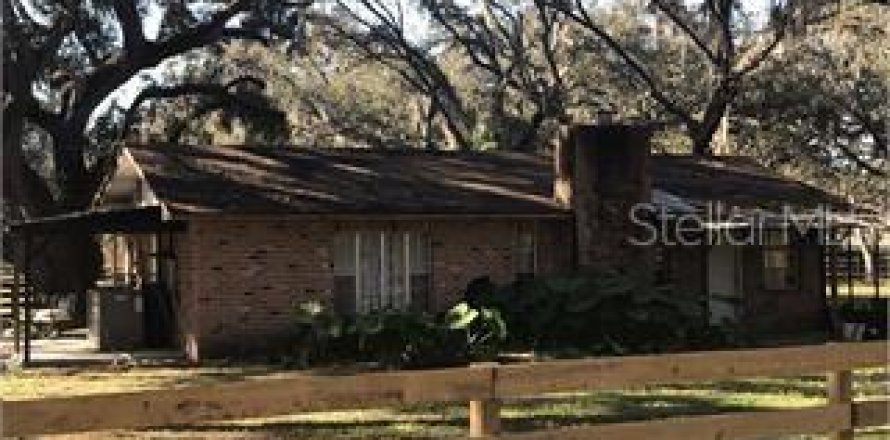 Land in Oxford, Florida № 1677278