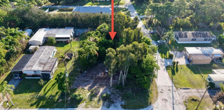 Immobilier commercial à Stuart, Floride № 2249445