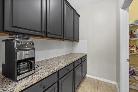 Casa en venta en Bradenton, Florida, 4 dormitorios, 300.45 m2 № 2386086 - foto 11
