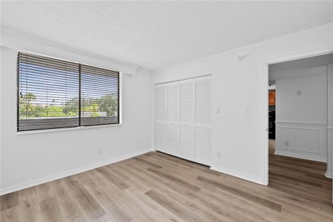 Copropriété à louer à Tampa, Floride: 2 chambres, 105.54 m2 № 1807222 - photo 18