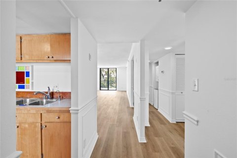 Copropriété à louer à Tampa, Floride: 2 chambres, 105.54 m2 № 1807222 - photo 2