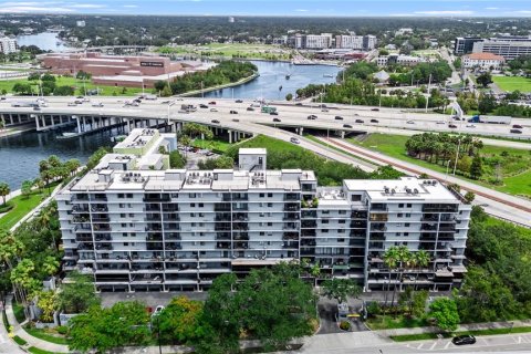 Copropriété à louer à Tampa, Floride: 2 chambres, 105.54 m2 № 1807222 - photo 23
