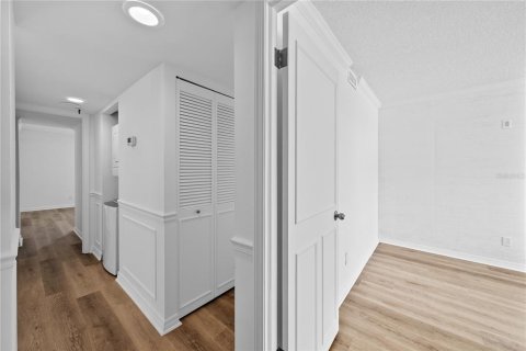Copropriété à louer à Tampa, Floride: 2 chambres, 105.54 m2 № 1807222 - photo 8