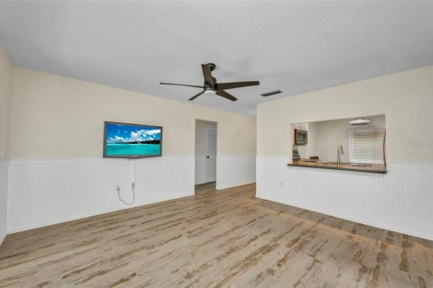 Condominio en alquiler en Punta Gorda, Florida, 2 dormitorios, 77.95 m2 № 1810466 - foto 18