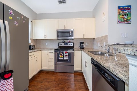 Townhouse in Kissimmee, Florida 4 bedrooms, 157.38 sq.m. № 2098959 - photo 5