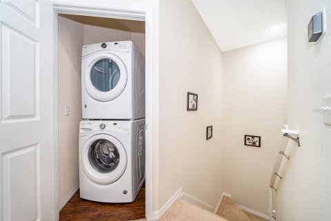 Townhouse in Kissimmee, Florida 4 bedrooms, 157.38 sq.m. № 2098959 - photo 13