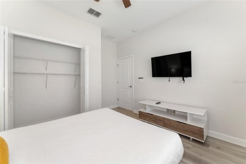 Townhouse in STOREY LAKE in Kissimmee, Florida 5 bedrooms, 201.41 sq.m. № 1803749 - photo 17