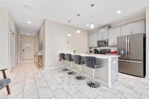 Townhouse in STOREY LAKE in Kissimmee, Florida 5 bedrooms, 201.41 sq.m. № 1803749 - photo 11