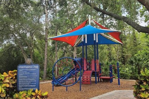 Townhouse in Winter Garden, Florida 3 bedrooms, 136.01 sq.m. № 1839047 - photo 4