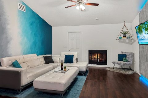 Casa en venta en Kissimmee, Florida, 4 dormitorios, 164.44 m2 № 1662315 - foto 4