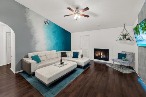 Casa en venta en Kissimmee, Florida, 4 dormitorios, 164.44 m2 № 1662315 - foto 8
