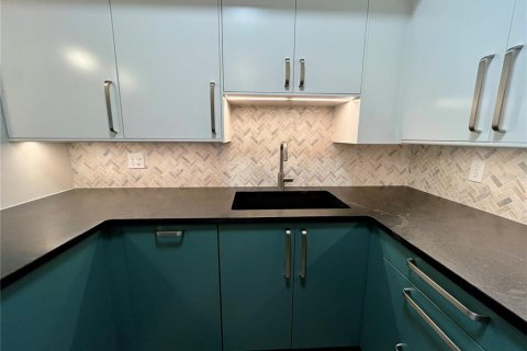 Купить кондоминиум в Клируотер, Флорида 4 комнаты, 74.32м2, № 1813228 - фото 11