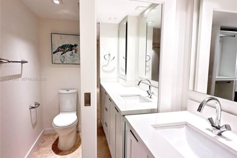 Condo in Aventura, Florida, 1 bedroom  № 2083899 - photo 10
