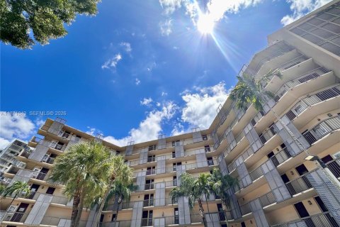 Condo in Aventura, Florida, 1 bedroom  № 2083899 - photo 17