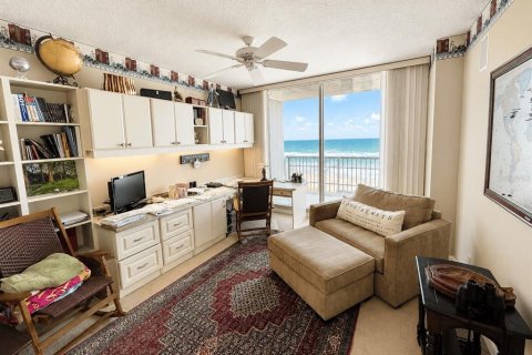Condominio en venta en Jensen Beach, Florida, 3 dormitorios, 179.21 m2 № 2200890 - foto 27
