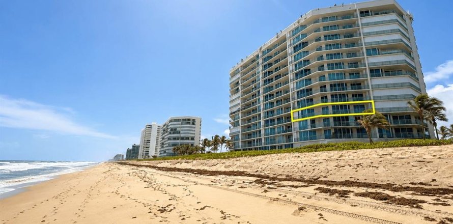 Condominio en Jensen Beach, Florida, 3 dormitorios № 2200890