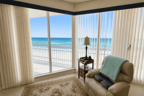 Condominio en venta en Jensen Beach, Florida, 3 dormitorios, 179.21 m2 № 2200890 - foto 20