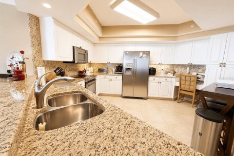 Condominio en venta en Jensen Beach, Florida, 3 dormitorios, 179.21 m2 № 2200890 - foto 16