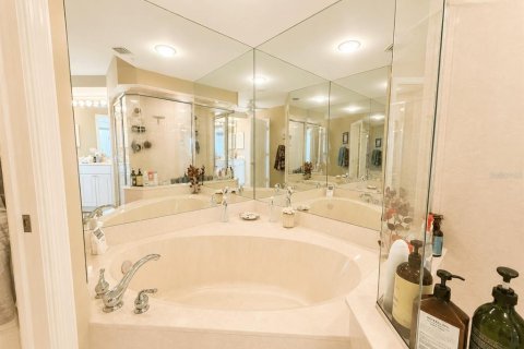 Condominio en venta en Jensen Beach, Florida, 3 dormitorios, 179.21 m2 № 2200890 - foto 24