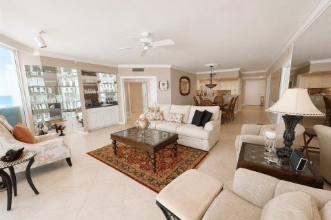 Condominio en venta en Jensen Beach, Florida, 3 dormitorios, 179.21 m2 № 2200890 - foto 8