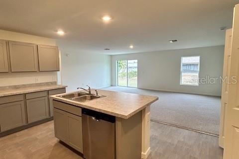 Casa en venta en Port Charlotte, Florida, 4 dormitorios, 198.25 m2 № 1719295 - foto 3