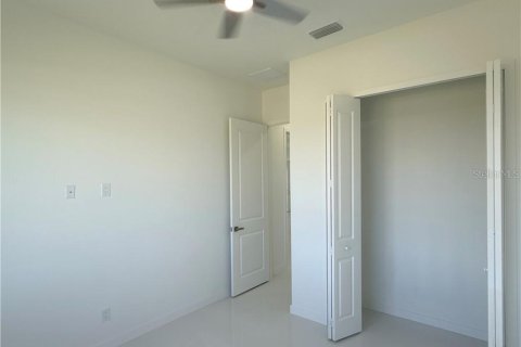 Villa ou maison à vendre à Cape Coral, Floride: 4 chambres, 161.37 m2 № 2408258 - photo 24