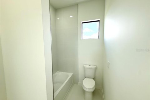 Villa ou maison à vendre à Cape Coral, Floride: 4 chambres, 161.37 m2 № 2408258 - photo 27
