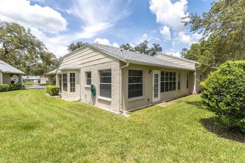 Condo in New Port Richey, Florida, 2 bedrooms  № 1873177 - photo 26
