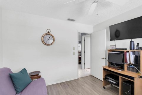 Condo in New Port Richey, Florida, 2 bedrooms  № 1873177 - photo 22