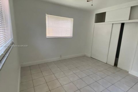 Propiedad comercial en venta en Oakland Park, Florida, 144.37 m2 № 1782007 - foto 27