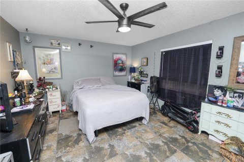 House in Indian lake estates, Florida 2 bedrooms, 134.43 sq.m. № 1808767 - photo 12