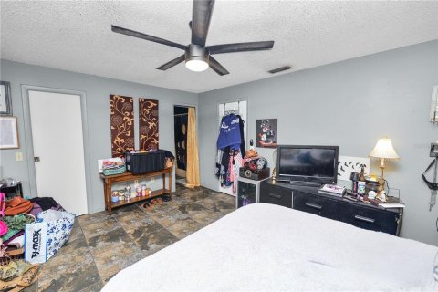 House in Indian lake estates, Florida 2 bedrooms, 134.43 sq.m. № 1808767 - photo 13