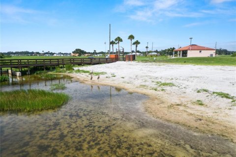 House in Indian lake estates, Florida 2 bedrooms, 134.43 sq.m. № 1808767 - photo 26